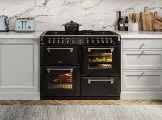 Black Belling Richmond Deluxe Range Cooker fitted in a kitchen